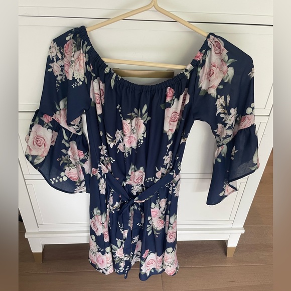 Mommy & Me matching floral dresses - Picture 5 of 10